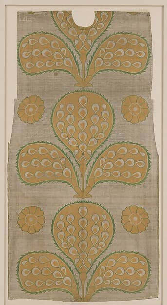Historic kaftan back panel — reference for Fandas cutting